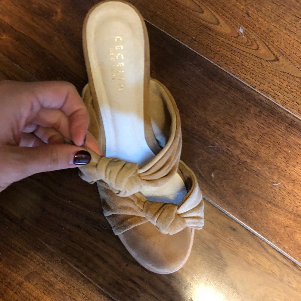 Cecelia New York Two Toned Heels